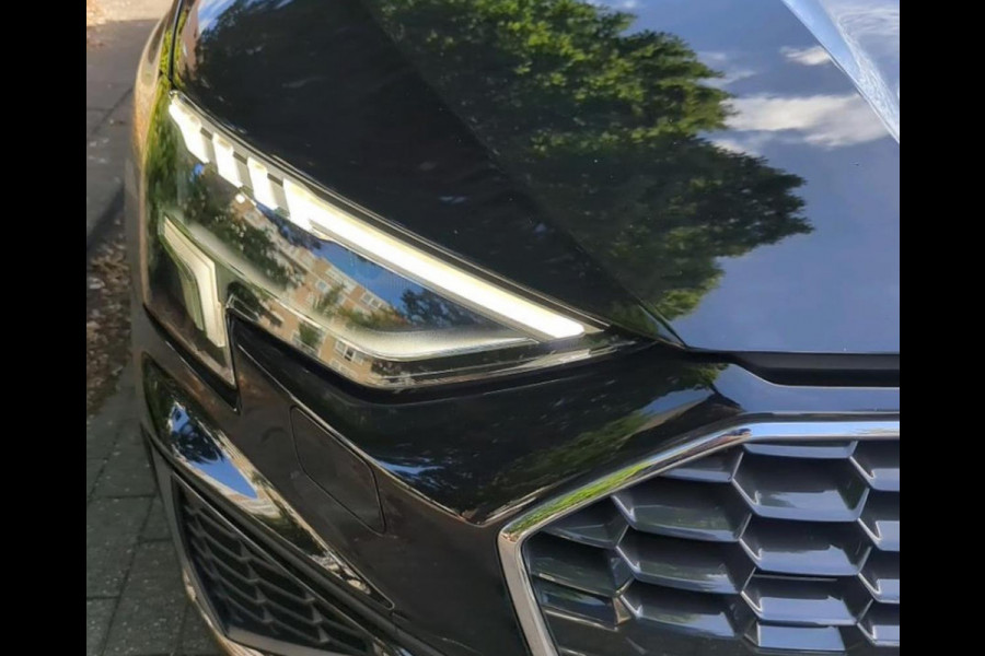 Audi A3 Sportback 30 TFSI S edition, 2 X S-LINE, 1e eigenaar, 1/2 lederen sportinterieur, NL auto met nationale auto pas