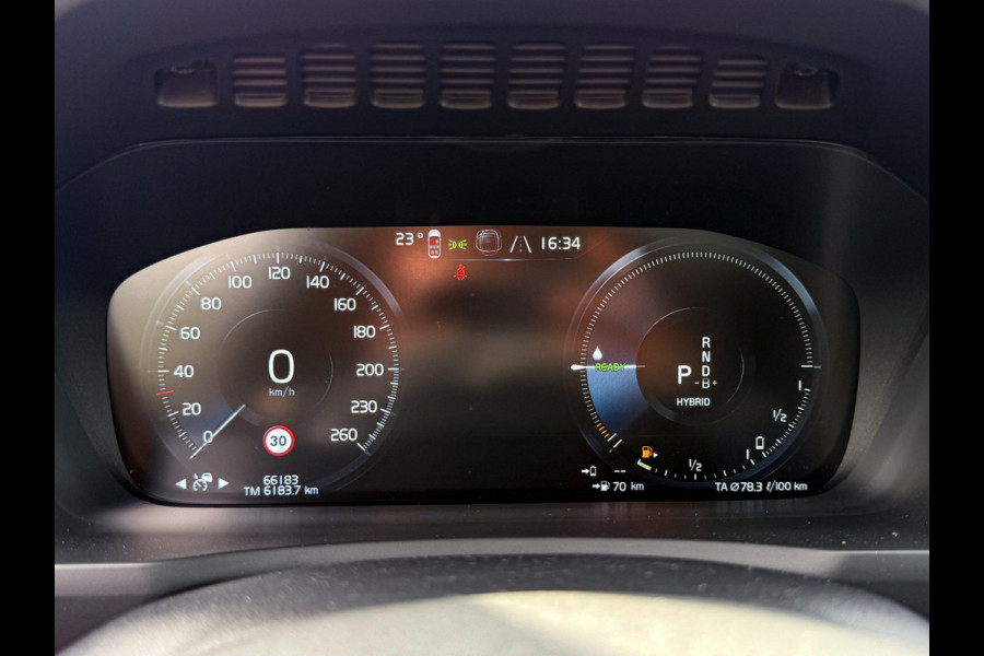 Volvo XC90 2.0 T8 Recharge AWD R-Design Luchtvering|Panorama|Trekhaak|360 Camera|Massage|HUD|22''