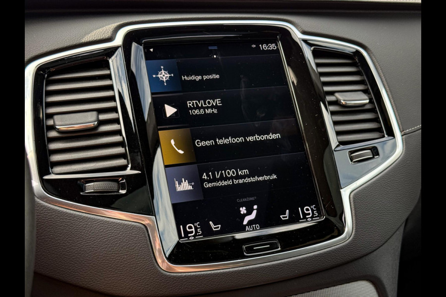 Volvo XC90 2.0 T8 Recharge AWD R-Design Luchtvering|Panorama|Trekhaak|360 Camera|Massage|HUD|22''