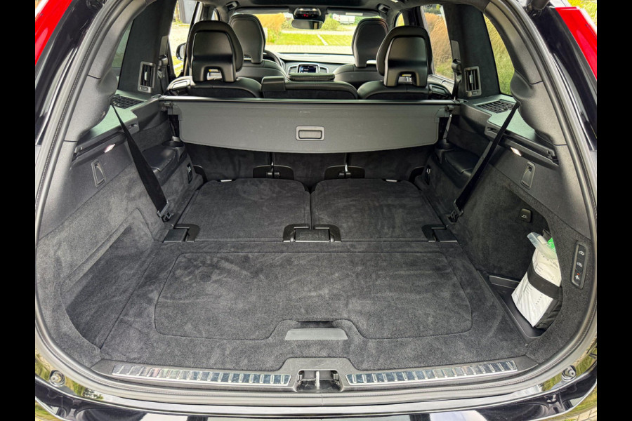 Volvo XC90 2.0 T8 Recharge AWD R-Design Luchtvering|Panorama|Trekhaak|360 Camera|Massage|HUD|22''