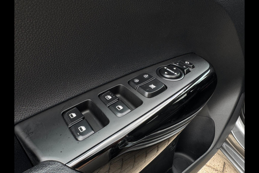 Kia Picanto 1.0 DPI ExecutiveLine NIEUWSTE MODEL / AUTOMAAT/ CAMERA / PDC / NAVIGATIE / LED / CARPLAY / STUUR EN STOELVERW. / LMV