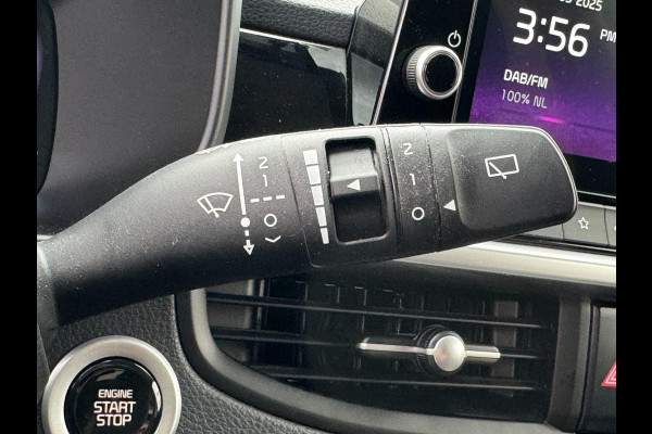 Kia Picanto 1.0 DPI ExecutiveLine NIEUWSTE MODEL / AUTOMAAT/ CAMERA / PDC / NAVIGATIE / LED / CARPLAY / STUUR EN STOELVERW. / LMV
