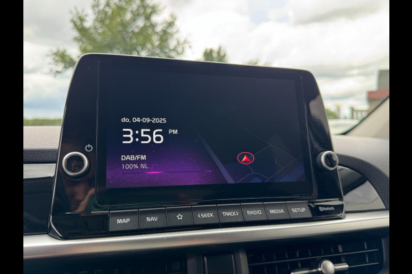 Kia Picanto 1.0 DPI ExecutiveLine NIEUWSTE MODEL / AUTOMAAT/ CAMERA / PDC / NAVIGATIE / LED / CARPLAY / STUUR EN STOELVERW. / LMV