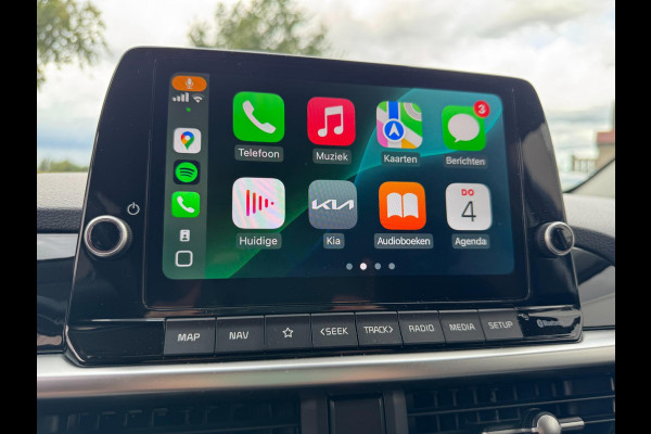Kia Picanto 1.0 DPI ExecutiveLine NIEUWSTE MODEL / AUTOMAAT/ CAMERA / PDC / NAVIGATIE / LED / CARPLAY / STUUR EN STOELVERW. / LMV