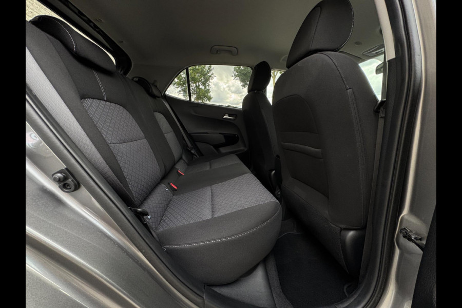 Kia Picanto 1.0 DPI ExecutiveLine NIEUWSTE MODEL / AUTOMAAT/ CAMERA / PDC / NAVIGATIE / LED / CARPLAY / STUUR EN STOELVERW. / LMV