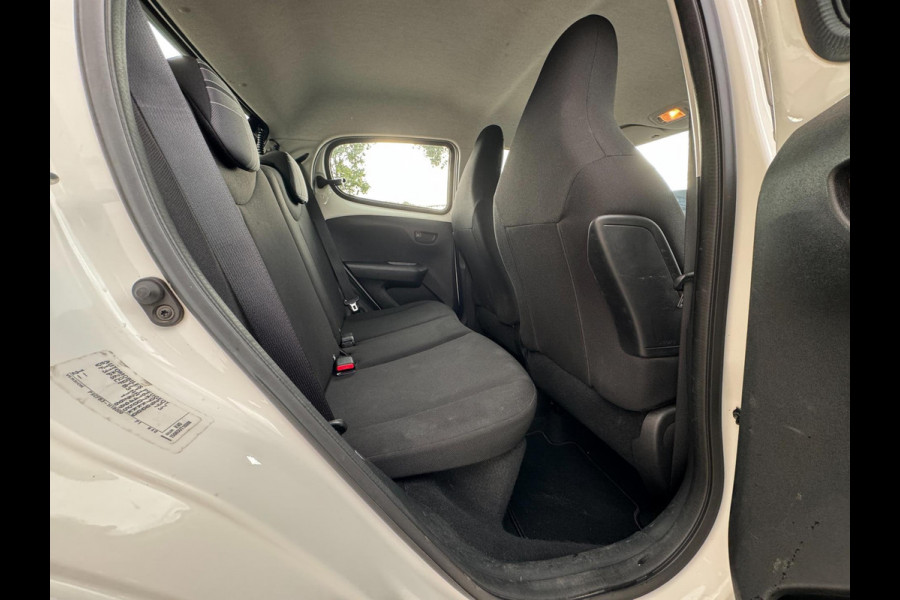 Peugeot 108 1.0 e-VTi Active BLUETOOTH BELLEN & MEDIA / AIRCO / NL AUTO