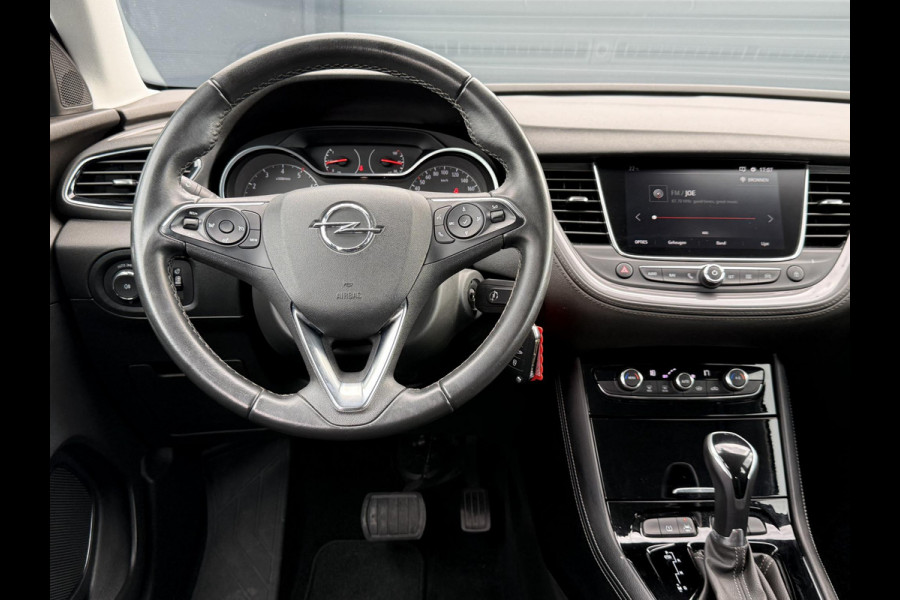 Opel Grandland X 1.2 Turbo Innovation 2e Eigenaar,Trekhaak,Halfleder,131pk,Navi,Clima,Cruise,Camera,Apple Carplay,PDC V+A,Dodehoek Detectie,Nieuwe APK bij Aflevering