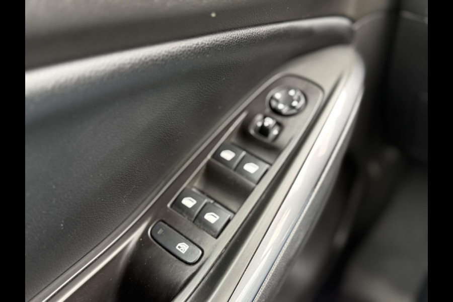 Opel Grandland X 1.2 Turbo Innovation 2e Eigenaar,Trekhaak,Halfleder,131pk,Navi,Clima,Cruise,Camera,Apple Carplay,PDC V+A,Dodehoek Detectie,Nieuwe APK bij Aflevering