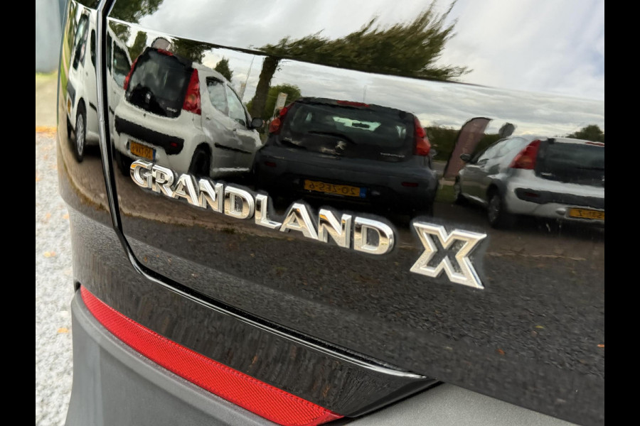 Opel Grandland X 1.2 Turbo Innovation 2e Eigenaar,Trekhaak,Halfleder,131pk,Navi,Clima,Cruise,Camera,Apple Carplay,PDC V+A,Dodehoek Detectie,Nieuwe APK bij Aflevering