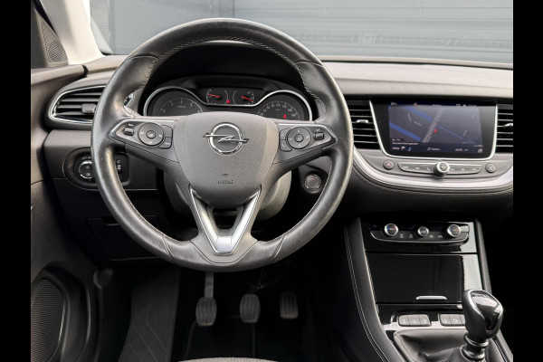 Opel Grandland X 1.2 Turbo Ultimate 1e Eigenaar,Navi,Clima,Cruise,Camera,Trekhaak,D riem v.v. bij 38.000 km,Apple Carplay,Stoelverwarming,6 Bak,131pk,APK tot 01-2026