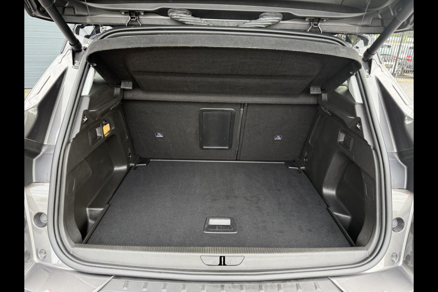 Opel Grandland X 1.2 Turbo Ultimate 1e Eigenaar,Navi,Clima,Cruise,Camera,Trekhaak,D riem v.v. bij 38.000 km,Apple Carplay,Stoelverwarming,6 Bak,131pk,APK tot 01-2026
