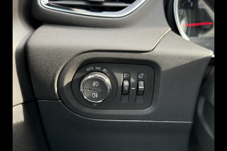 Opel Grandland X 1.2 Turbo Ultimate 1e Eigenaar,Navi,Clima,Cruise,Camera,Trekhaak,D riem v.v. bij 38.000 km,Apple Carplay,Stoelverwarming,6 Bak,131pk,APK tot 01-2026