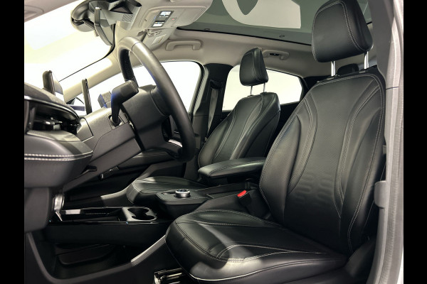 Ford Mustang Mach-E Extended RWD 98 kWh | Achteruitrijcamera | Intelligent adaptive cruise control & speed assist | SoH (batterijcheck) 93,7 % score!