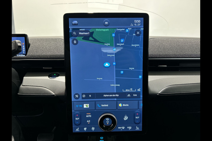 Ford Mustang Mach-E Extended RWD 98 kWh | Achteruitrijcamera | Intelligent adaptive cruise control & speed assist | SoH (batterijcheck) 93,7 % score!