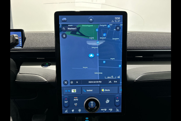 Ford Mustang Mach-E Extended RWD 98 kWh | Achteruitrijcamera | Intelligent adaptive cruise control & speed assist | SoH (batterijcheck) 93,7 % score!