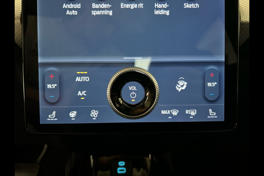 Ford Mustang Mach-E Extended RWD 98 kWh | Achteruitrijcamera | Intelligent adaptive cruise control & speed assist | SoH (batterijcheck) 93,7 % score!