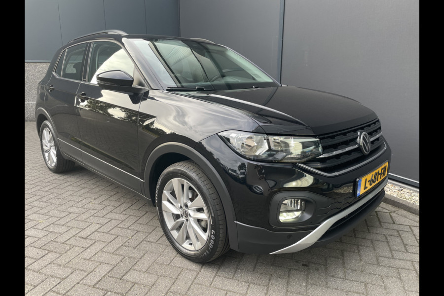 Volkswagen T-Cross 1.0 TSI Life Achteruitrijcamera - Cruise control - Airco - Trekhaak - Dakrails - Stuur leder - Stuur multifunctioneel
