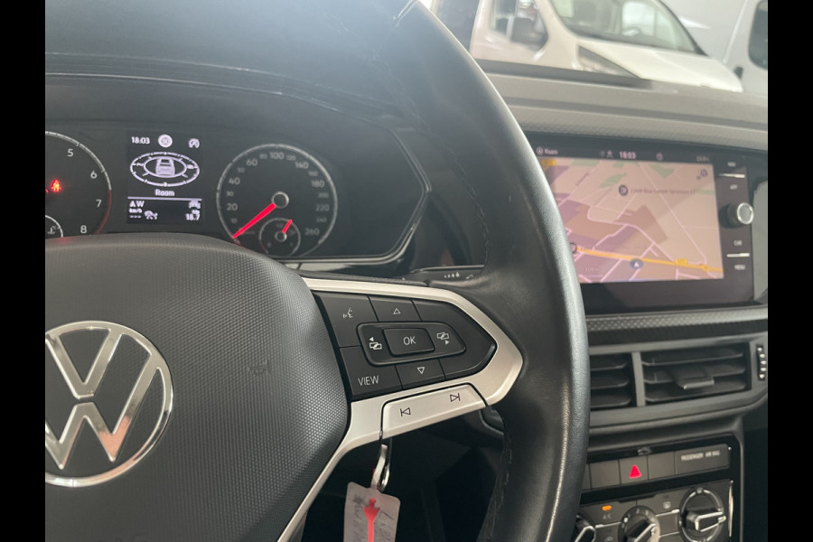 Volkswagen T-Cross 1.0 TSI Life Achteruitrijcamera - Cruise control - Airco - Trekhaak - Dakrails - Stuur leder - Stuur multifunctioneel