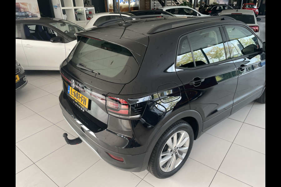Volkswagen T-Cross 1.0 TSI Life Achteruitrijcamera - Cruise control - Airco - Trekhaak - Dakrails - Stuur leder - Stuur multifunctioneel