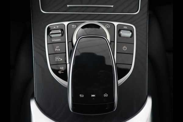Mercedes-Benz C-Klasse Estate 300 e Business Solution AMG Limited | Panoramadak | Trekhaak | Cruise Control | 360 Camera | Stoelverwarming | Carplay | Sfeerverlichting | PHEV | Elektrische Achterklep