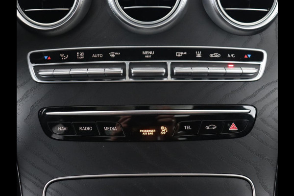 Mercedes-Benz C-Klasse Estate 300 e Business Solution AMG Limited | Panoramadak | Trekhaak | Cruise Control | 360 Camera | Stoelverwarming | Carplay | Sfeerverlichting | PHEV | Elektrische Achterklep