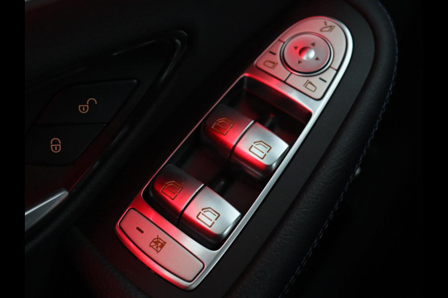 Mercedes-Benz C-Klasse Estate 300 e Business Solution AMG Limited | Panoramadak | Trekhaak | Cruise Control | 360 Camera | Stoelverwarming | Carplay | Sfeerverlichting | PHEV | Elektrische Achterklep