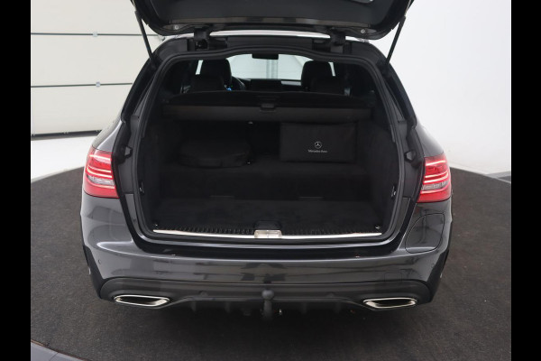 Mercedes-Benz C-Klasse Estate 300 e Business Solution AMG Limited | Panoramadak | Trekhaak | Cruise Control | 360 Camera | Stoelverwarming | Carplay | Sfeerverlichting | PHEV | Elektrische Achterklep
