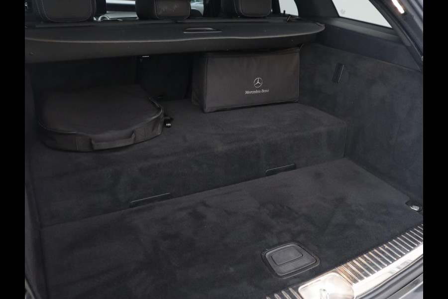 Mercedes-Benz C-Klasse Estate 300 e Business Solution AMG Limited | Panoramadak | Trekhaak | Cruise Control | 360 Camera | Stoelverwarming | Carplay | Sfeerverlichting | PHEV | Elektrische Achterklep