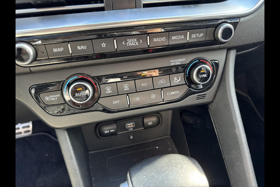 Kia Niro 1.6 GDi Hybrid ExecutiveLine | volleder | schuifdak | ACC | JBL Audio | stoelverwarming | stoelventilatie | LED | PDC