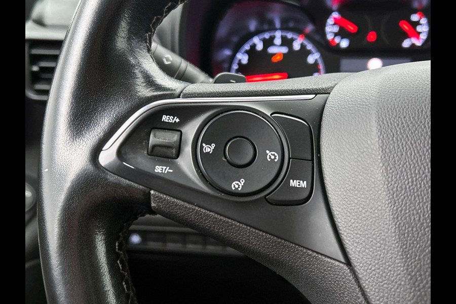 Opel Combo 1.5D L2H1 Edition Airco Navi PDC Achter  App-connect DAB+ Trekhaak