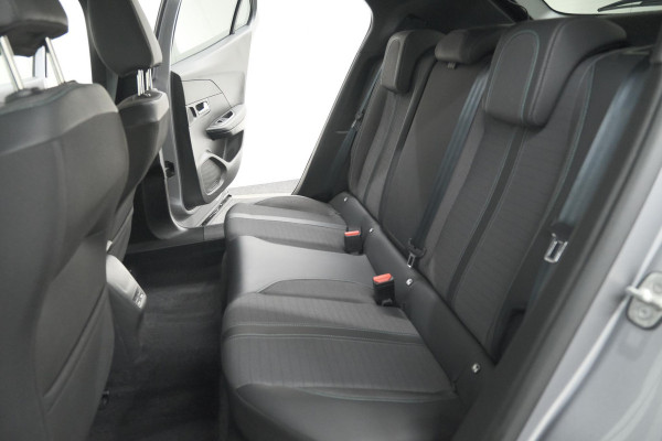Peugeot 2008 PureTech 130 Allure Pack | Camera | Adaptieve Cruise Control | Apple Carplay | Stoelverwarming