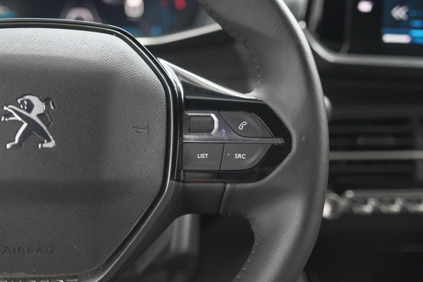 Peugeot 2008 PureTech 130 Allure Pack | Camera | Adaptieve Cruise Control | Apple Carplay | Stoelverwarming