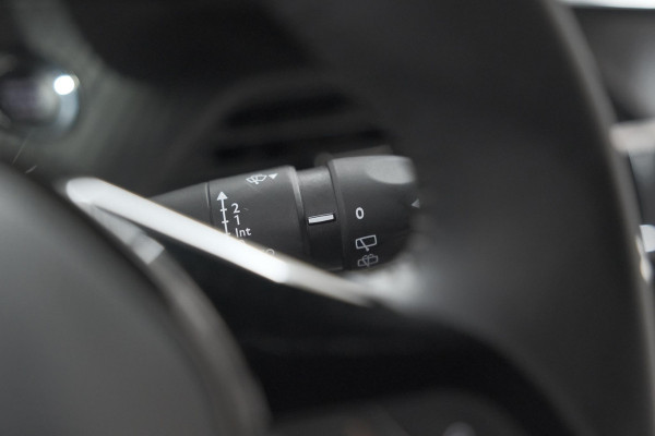 Peugeot 2008 PureTech 130 Allure Pack | Camera | Adaptieve Cruise Control | Apple Carplay | Stoelverwarming