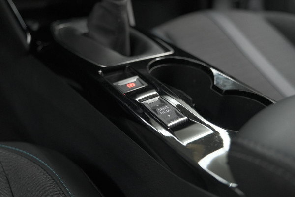 Peugeot 2008 PureTech 130 Allure Pack | Camera | Adaptieve Cruise Control | Apple Carplay | Stoelverwarming
