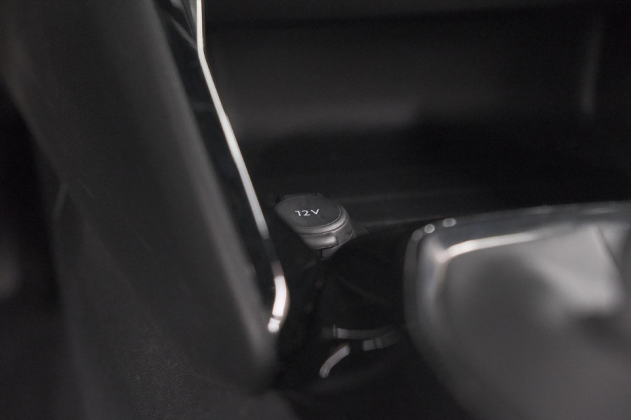 Peugeot 2008 PureTech 130 Allure Pack | Camera | Adaptieve Cruise Control | Apple Carplay | Stoelverwarming