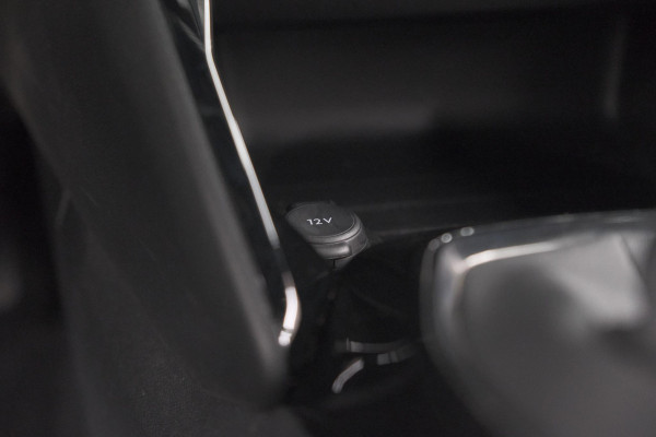 Peugeot 2008 PureTech 130 Allure Pack | Camera | Adaptieve Cruise Control | Apple Carplay | Stoelverwarming