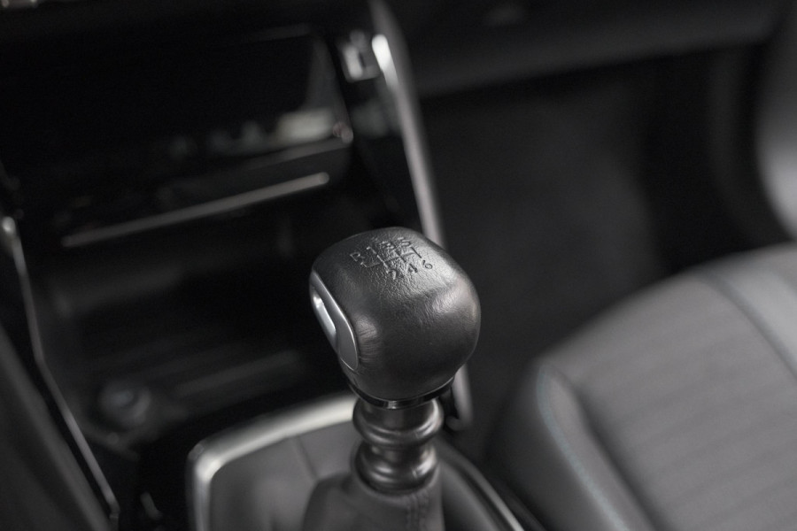 Peugeot 2008 PureTech 130 Allure Pack | Camera | Adaptieve Cruise Control | Apple Carplay | Stoelverwarming