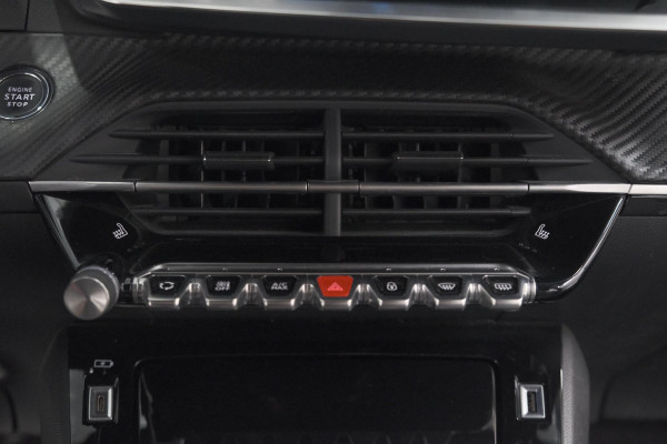 Peugeot 2008 PureTech 130 Allure Pack | Camera | Adaptieve Cruise Control | Apple Carplay | Stoelverwarming