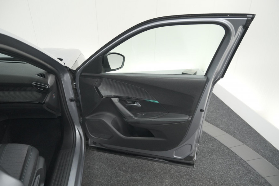 Peugeot 2008 PureTech 130 Allure Pack | Camera | Adaptieve Cruise Control | Apple Carplay | Stoelverwarming