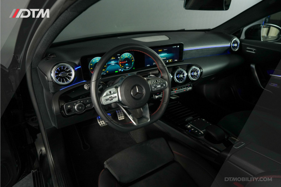 Mercedes-Benz A-Klasse 250e AMG Night | Pano | Sfeer