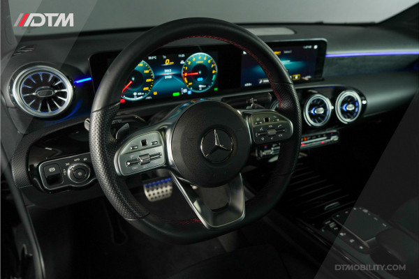 Mercedes-Benz A-Klasse 250e AMG Night | Pano | Sfeer