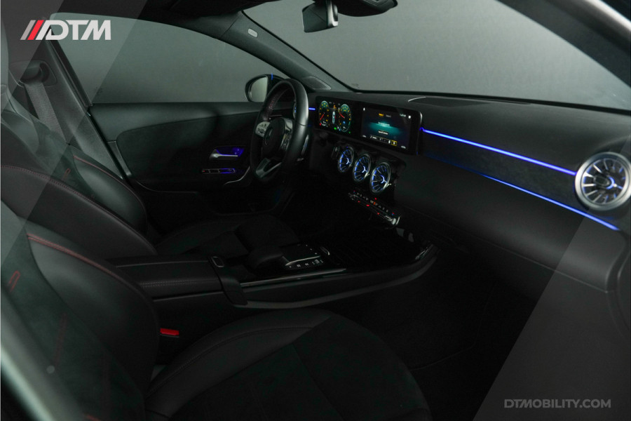 Mercedes-Benz A-Klasse 250e AMG Night | Pano | Sfeer