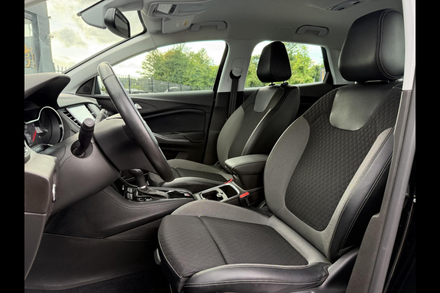 Opel Grandland X 1.2 Turbo Innovation 2e Eigenaar,Trekhaak,Halfleder,131pk,Navi,Clima,Cruise,Camera,Apple Carplay,PDC V+A,Dodehoek Detectie,Nieuwe APK bij Aflevering