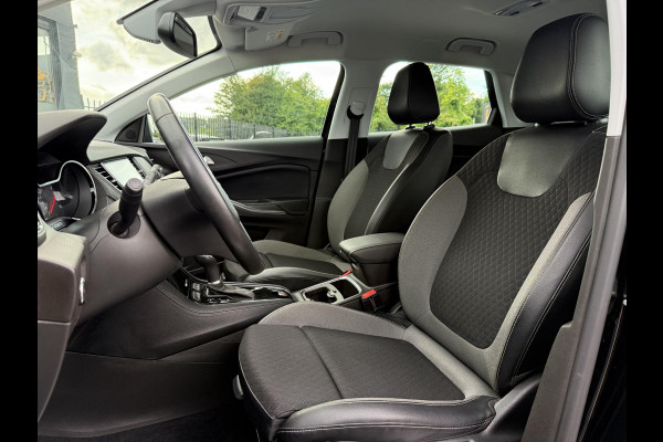 Opel Grandland X 1.2 Turbo Innovation 2e Eigenaar,Trekhaak,Halfleder,131pk,Navi,Clima,Cruise,Camera,Apple Carplay,PDC V+A,Dodehoek Detectie,Nieuwe APK bij Aflevering