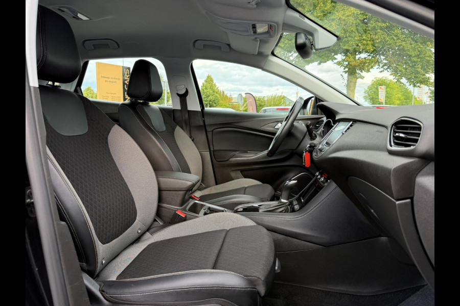 Opel Grandland X 1.2 Turbo Innovation 2e Eigenaar,Trekhaak,Halfleder,131pk,Navi,Clima,Cruise,Camera,Apple Carplay,PDC V+A,Dodehoek Detectie,Nieuwe APK bij Aflevering