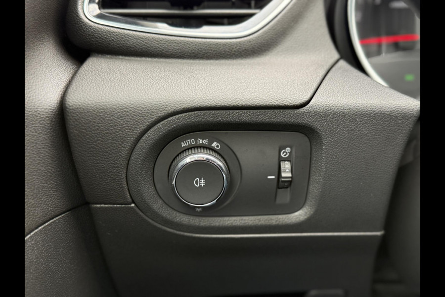 Opel Grandland X 1.2 Turbo Innovation 2e Eigenaar,Trekhaak,Halfleder,131pk,Navi,Clima,Cruise,Camera,Apple Carplay,PDC V+A,Dodehoek Detectie,Nieuwe APK bij Aflevering