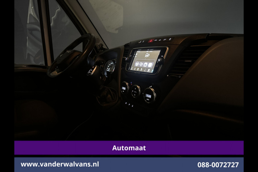 Iveco Daily 35S14V 136pk Automaat 3500kg Trekhaak L2H2 Euro6 Airco | Navigatie | LED | Cruisecontrol Chauffeursstoel, Camera | Bijrijdersbank