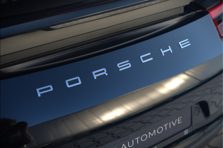 Porsche 911 3.0 Carrera | Panoramadak | Bose | Sport Chrono | Sport Uitlaat | Stoelverwarming | Stuurverwarming | Navigatie | Cruise Control | Leer | Origineel Nederlands | BTW | Parkeersensoren