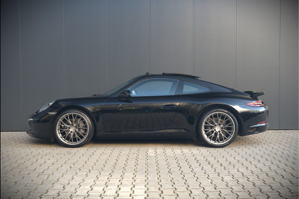Porsche 911 3.0 Carrera | Panoramadak | Bose | Sport Chrono | Sport Uitlaat | Stoelverwarming | Stuurverwarming | Navigatie | Cruise Control | Leer | Origineel Nederlands | BTW | Parkeersensoren
