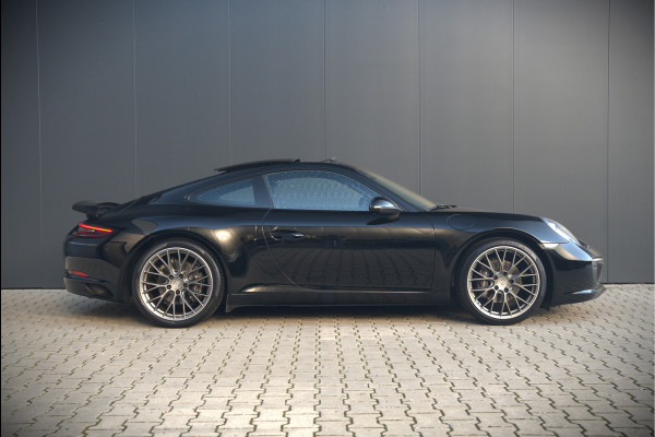 Porsche 911 3.0 Carrera | Panoramadak | Bose | Sport Chrono | Sport Uitlaat | Stoelverwarming | Stuurverwarming | Navigatie | Cruise Control | Leer | Origineel Nederlands | BTW | Parkeersensoren